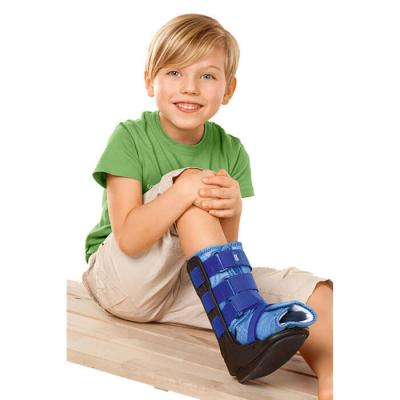 Гомілковостопний ортез для дітей medi Walker boot